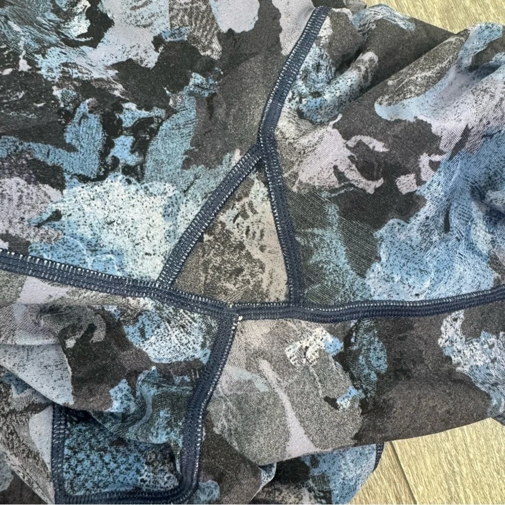 Lululemon Speed Up Tight Full-On Luxtreme 28” Leggings Screen Camo Multi Size 6